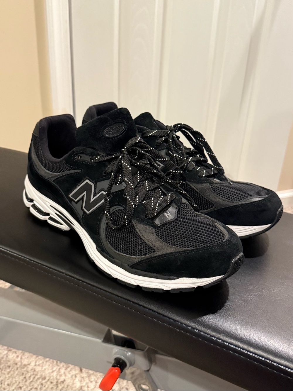 New Balance 2002R